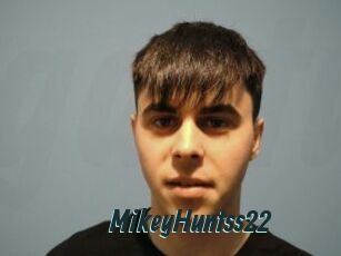 MikeyHuntss22